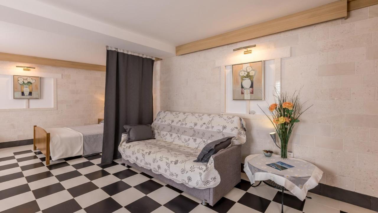 Apartments Katarina Trogir Bagian luar foto