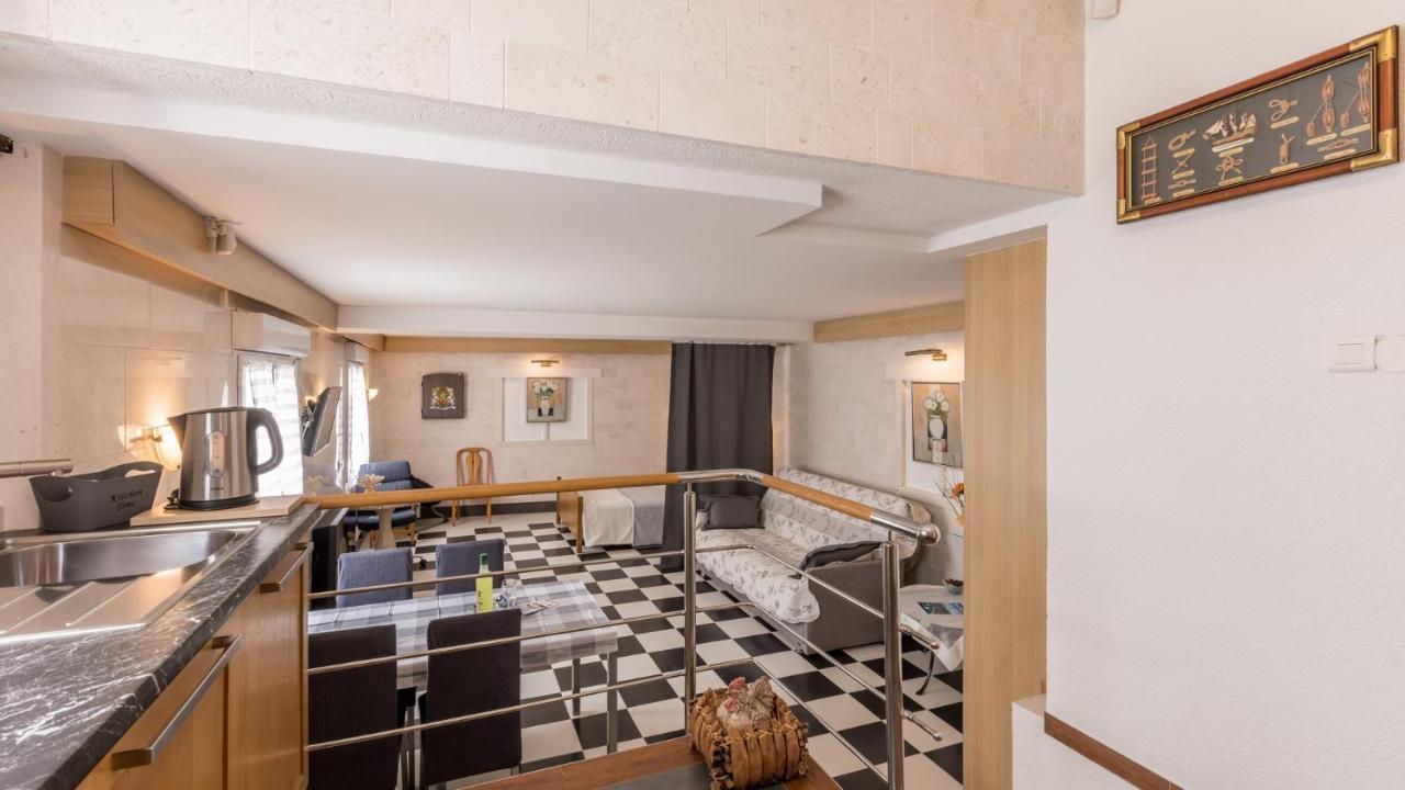 Apartments Katarina Trogir Bagian luar foto