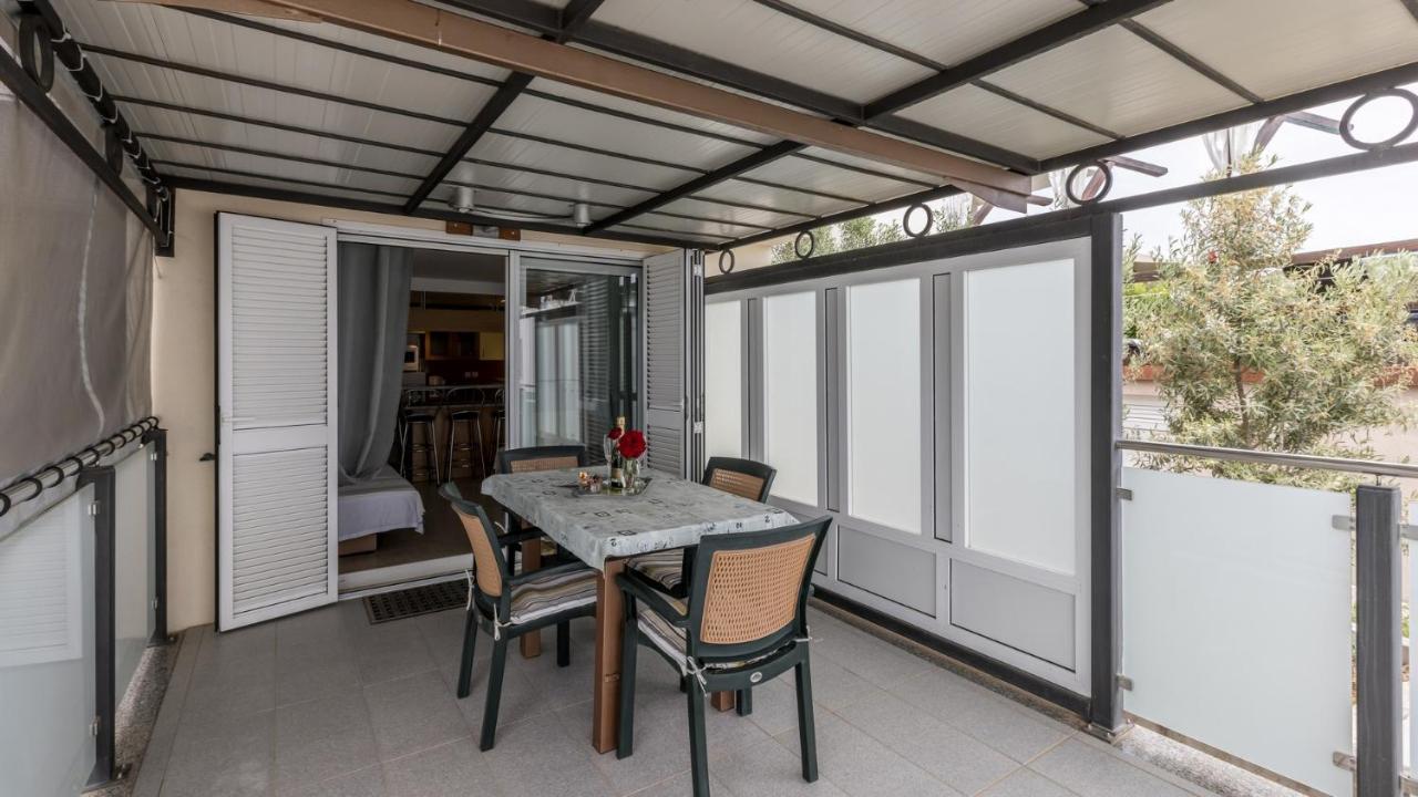 Apartments Katarina Trogir Bagian luar foto