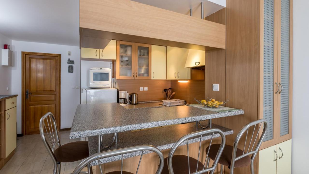 Apartments Katarina Trogir Bagian luar foto
