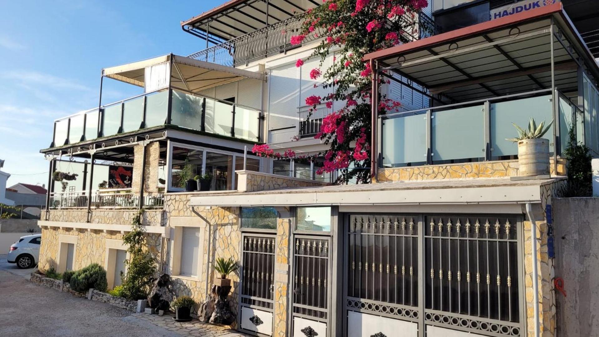 Apartments Katarina Trogir Bagian luar foto